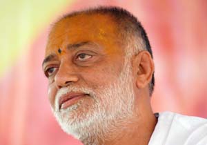 Morari Bapu launches free healthcare scheme for Talgajarda