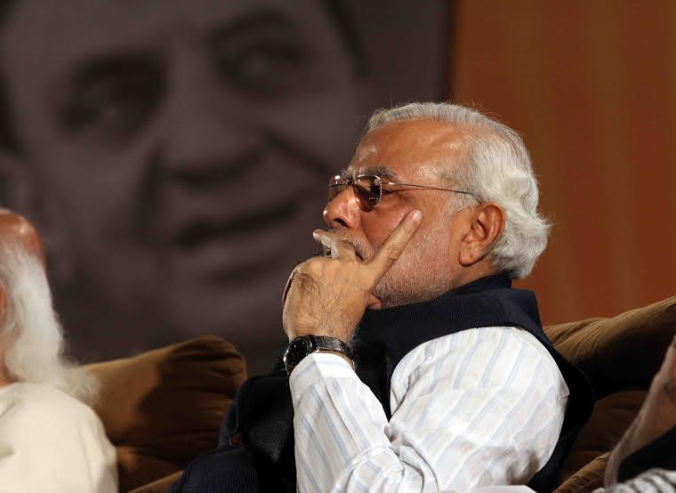 PM greets people of Gujarat on Gujarat Diwas