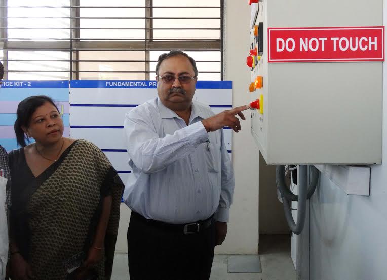 Energy Minister Saurabh Patel refutes Congress allegations regarding benefiting private power companies