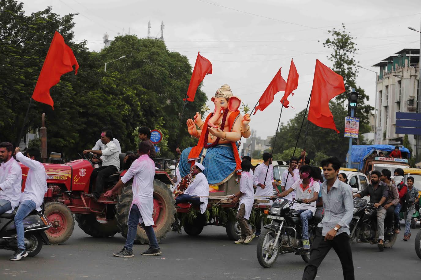 Over 56,000 Ganesh idols immersed in Surat as Ganesh Utsav 2024 concludes