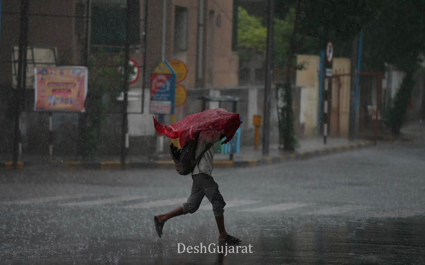 IMD forecasts heavy rains in these parts of Gujarat during next 5 days